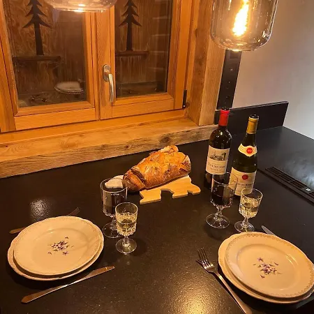 L'ourson, Unique Charming Place Шале